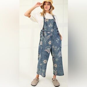 360 ❤️ FLORAL PRINT WASHED DENIM JUMPSUIT
PANTS OVERALLS
